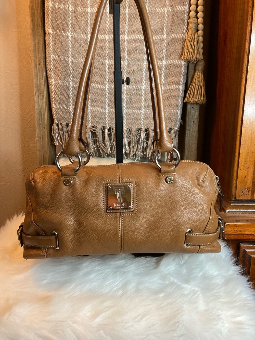 Tan Italian Leather Shoulder Bag with matching Wallet GUC